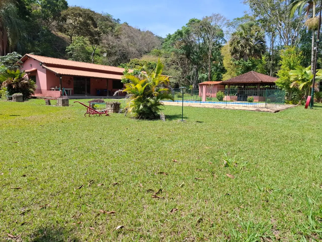 Fazenda à venda com 60 alqueires em Lorena/SP. 