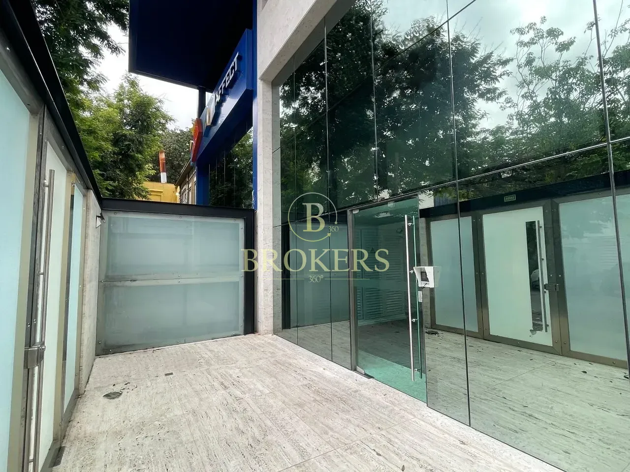 Edifício de sede corporativa exclusiva no Humaitá em localização estratégica da Zona Sul