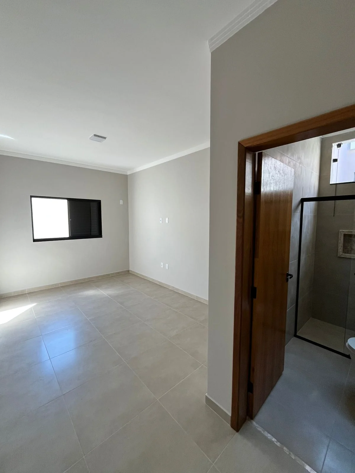 Casa à venda no Santa Clara – 3 quartos, suíte, área gourmet | Pindamonhangaba