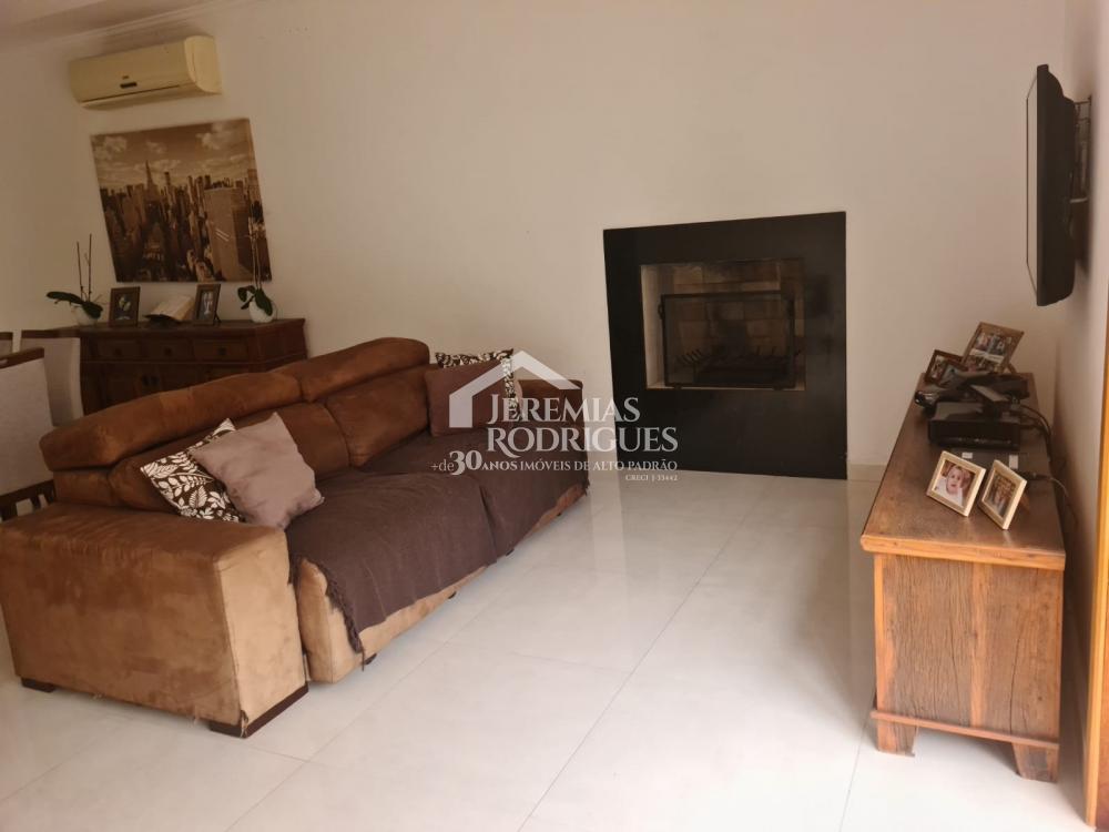 Sobrado com 4 suítes no Condomínio Real Ville