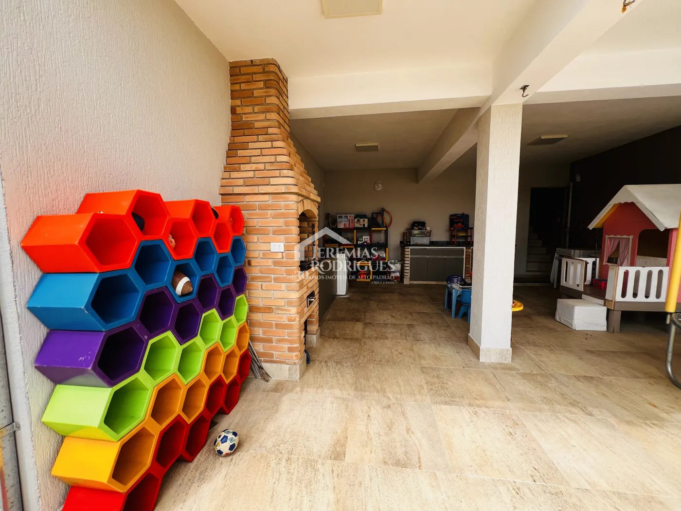 Casa com 3 dormitórios, 198 m² - Alto São Pedro - Taubaté/SP.