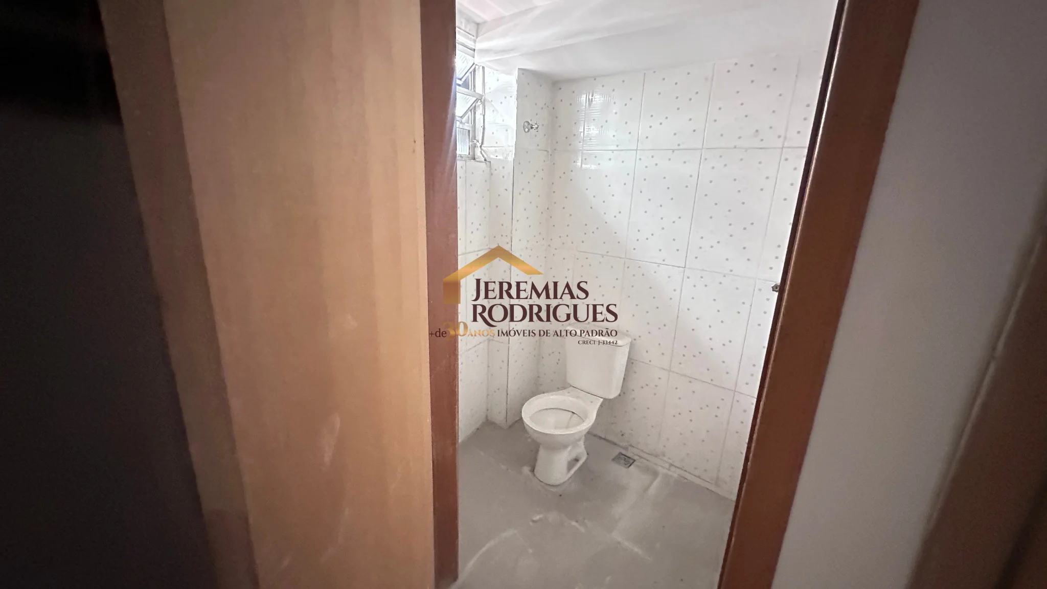 Sala comercial para locação no Village Mall em Pindamonhangaba/SP. — foto 3