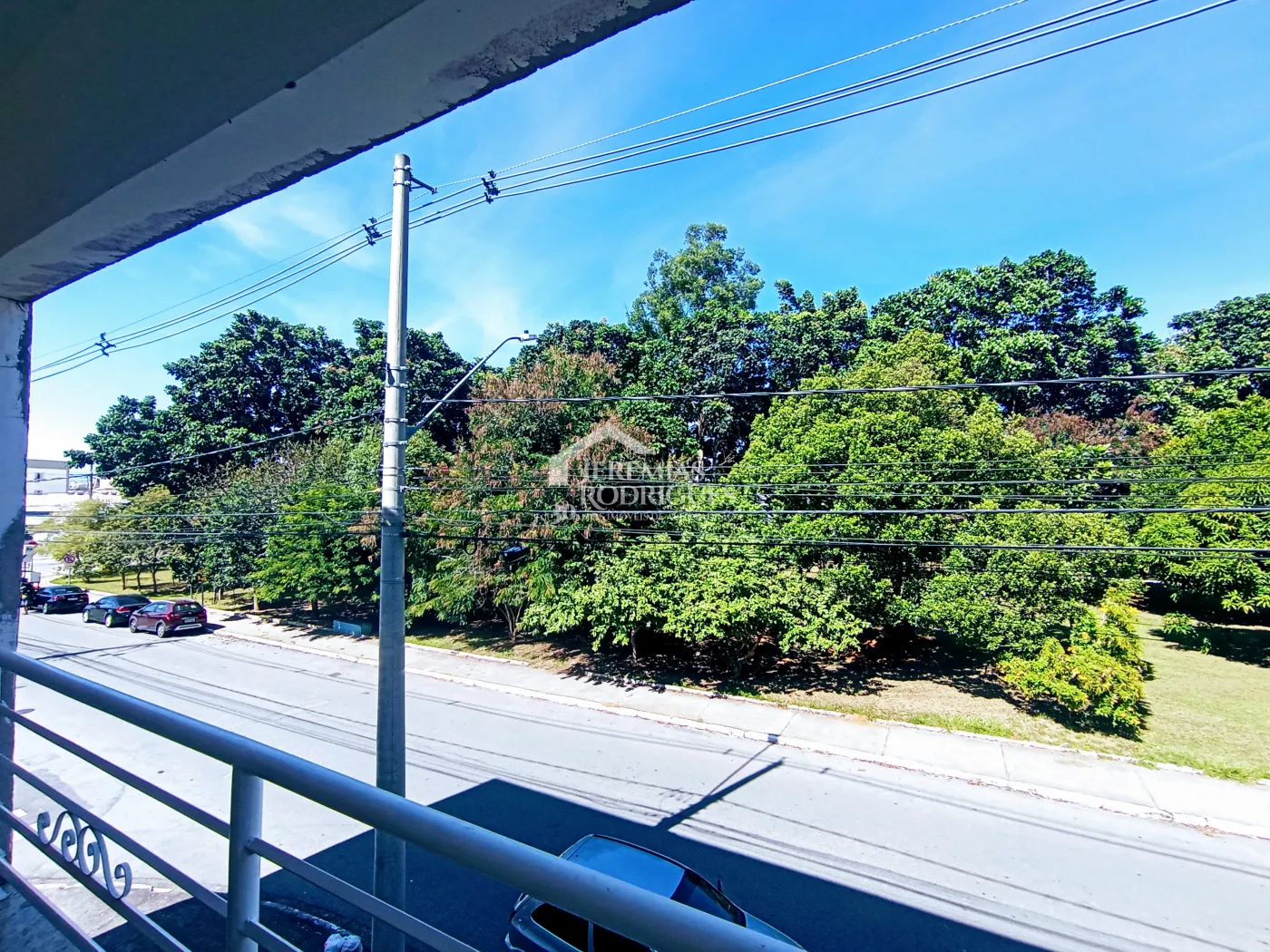 Prédio Comercial e Residencial com 720 m² no bairro Residencial Portal da Mantiqueira em Taubaté/SP