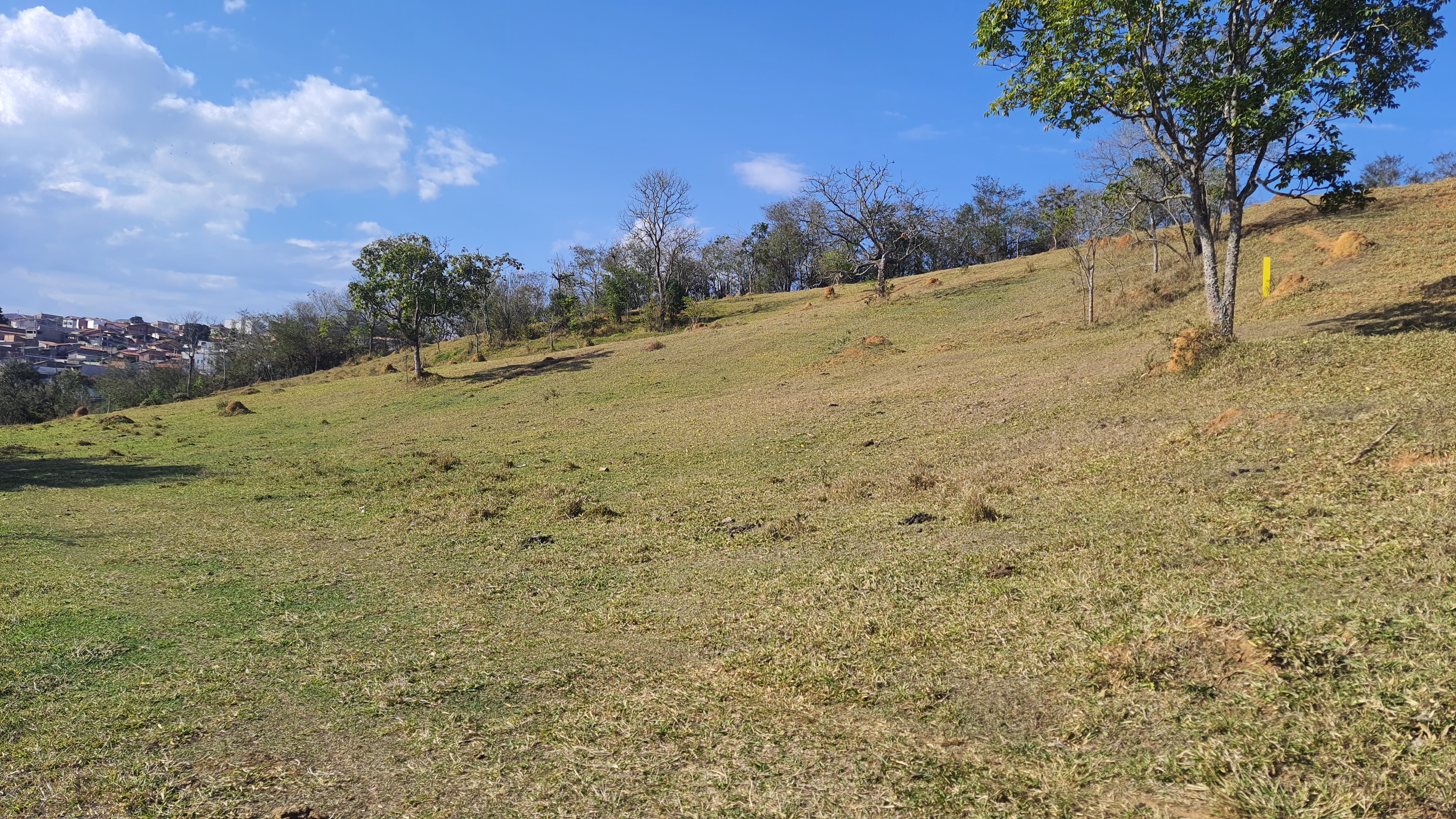 Área à venda com 220.000 m² no bairro Cataguá em Taubaté/SP.