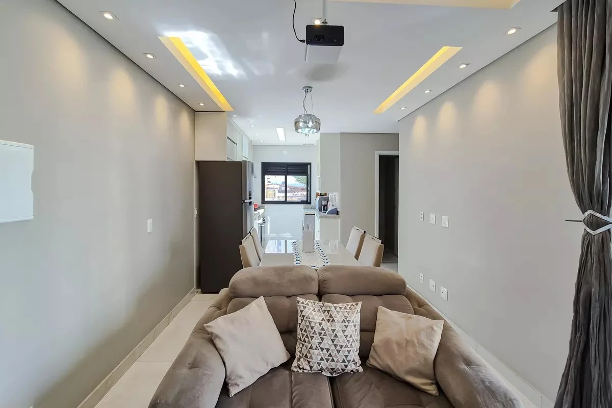 Oportunidade no Centro de SBC: Apartamento Moderno de 74m², 2 Suítes, Varanda Gourmet e 2 Vagas Livres – Abaixo do Valor de Avaliação!