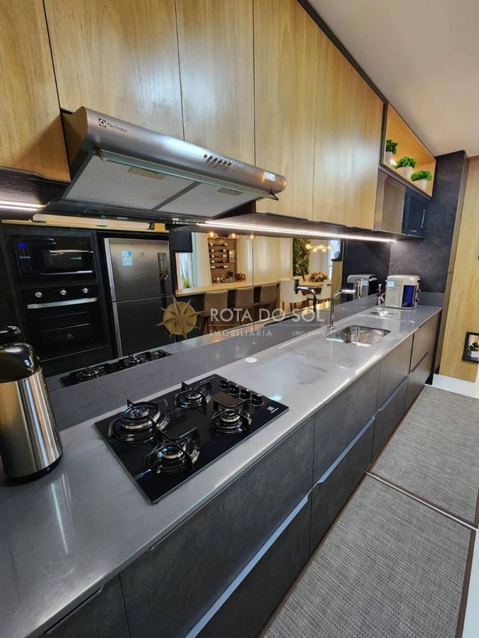 Place Vendôme Apartamento 4 Suítes em Meia Praia Itapema SC