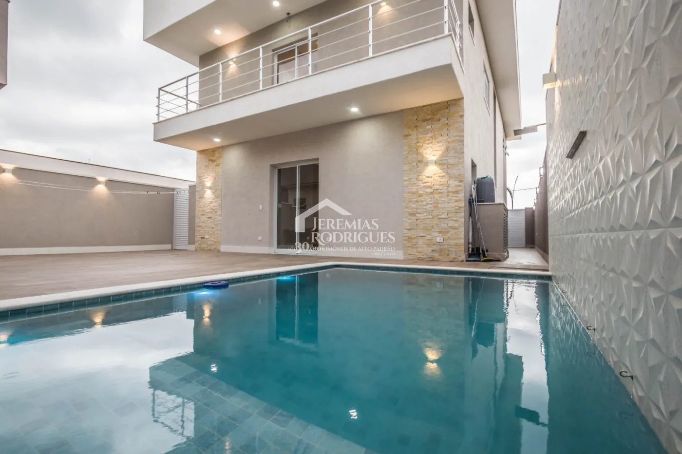 Casa com 368 m² - Condomínio Morada do Visconde - Tremembé/SP