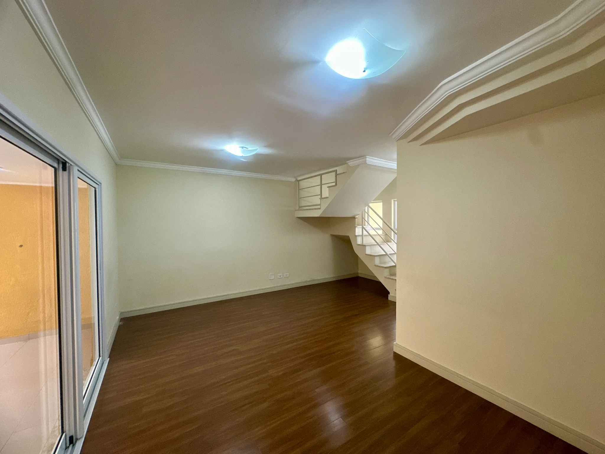 Casa com 3 dormitórios disponível para locação no Condomínio Bosque dos Pássaros em Tremembé/SP