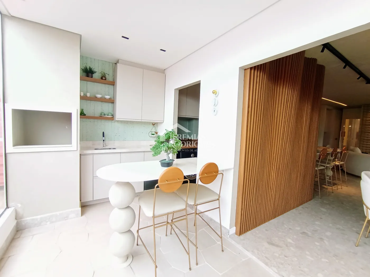 Apartamento à venda com 3 dormitórios, 117 m² no Condomínio Tríade Century Plaza em Taubaté/SP.