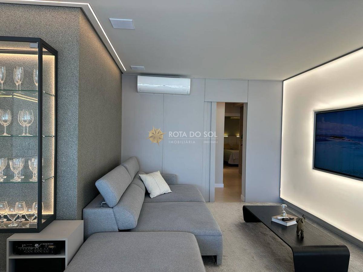 Volo Prime apartamento mobiliado com 3 suítes e 3 vagas na Meia Praia — foto 1