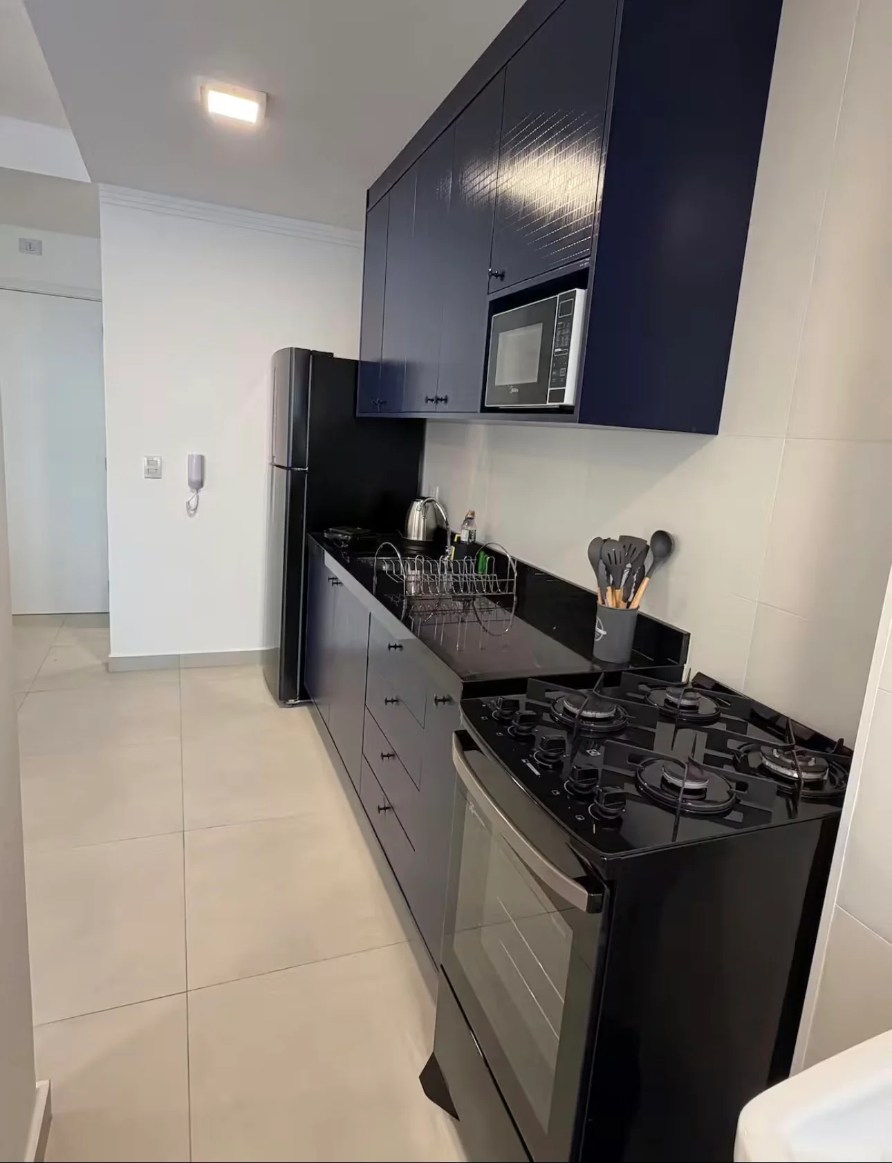 Apartamento à venda com 2 suítes no Condomínio Cian em Ubatuba/SP. 