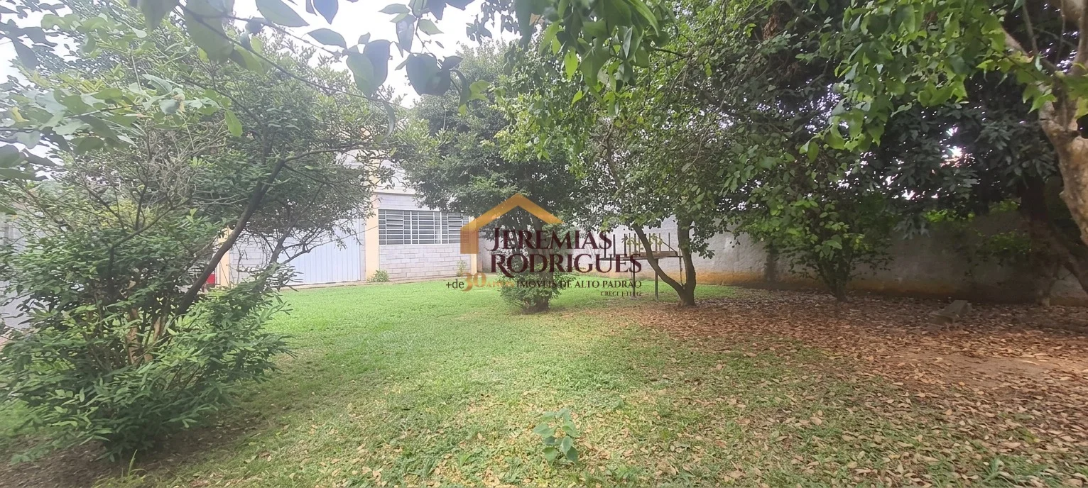 Imóvel para locação entre a praça Santa Terezinha e bairro Independência em Taubaté /SP.