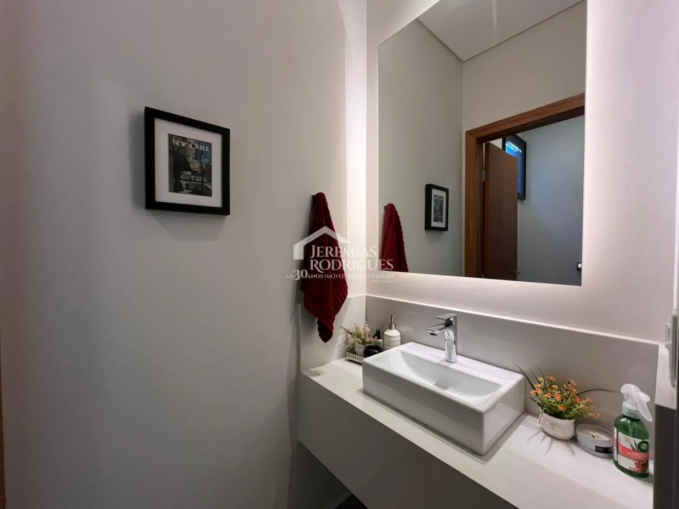 Casa à venda com 3 dormitórios no Condomínio Jardim de Alah em Taubaté/SP