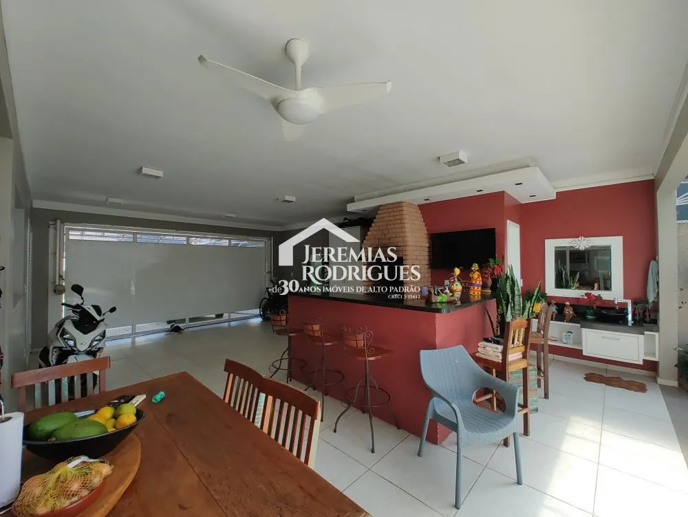 Casa com 3 quartos, 252 m²- Condomínio Campos do Conde Chamboard - Tremembé/SP