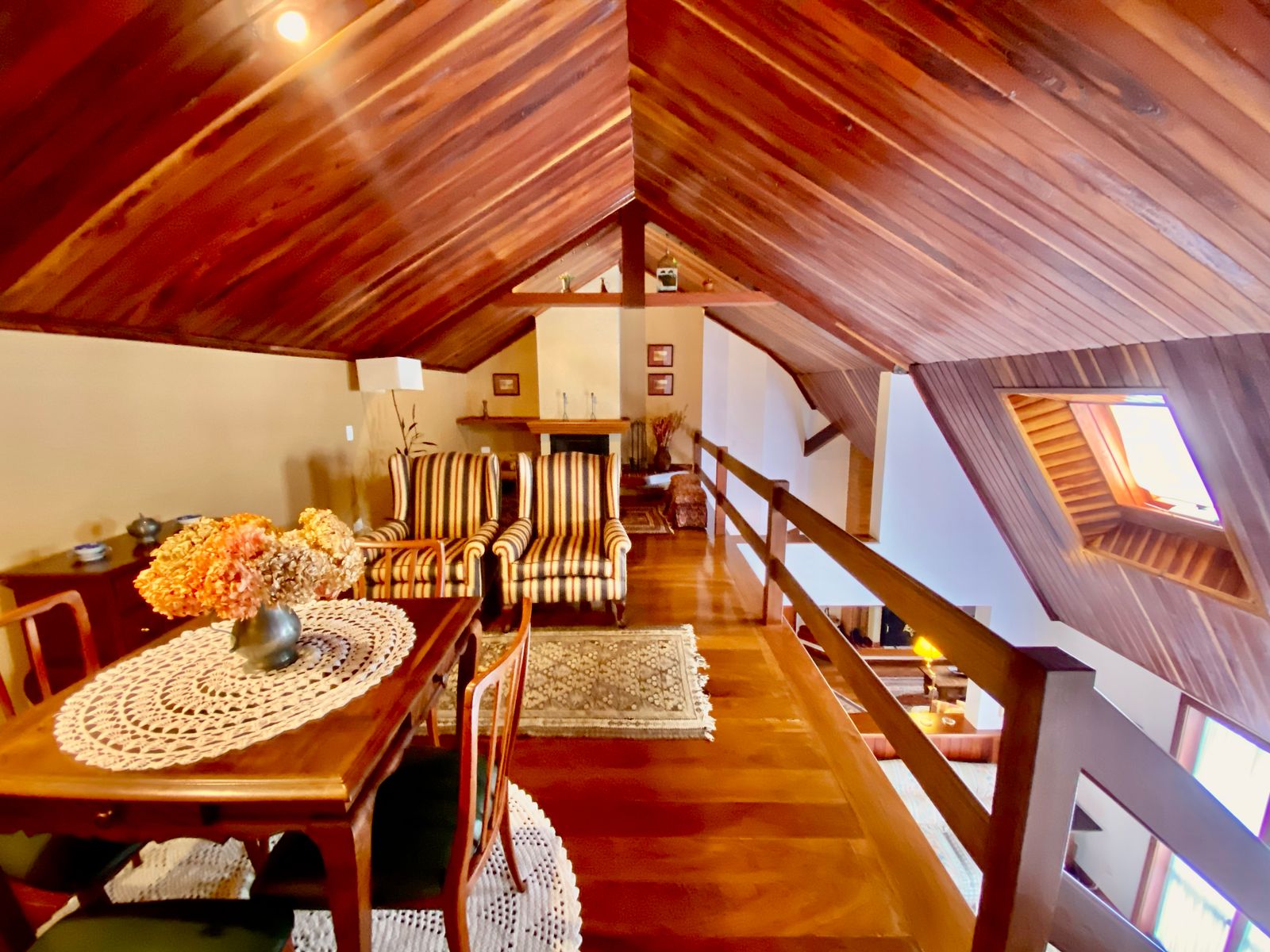 Apartamento à venda no Condomínio Le Bourg Saint Maurice em Campos do Jordão/SP.