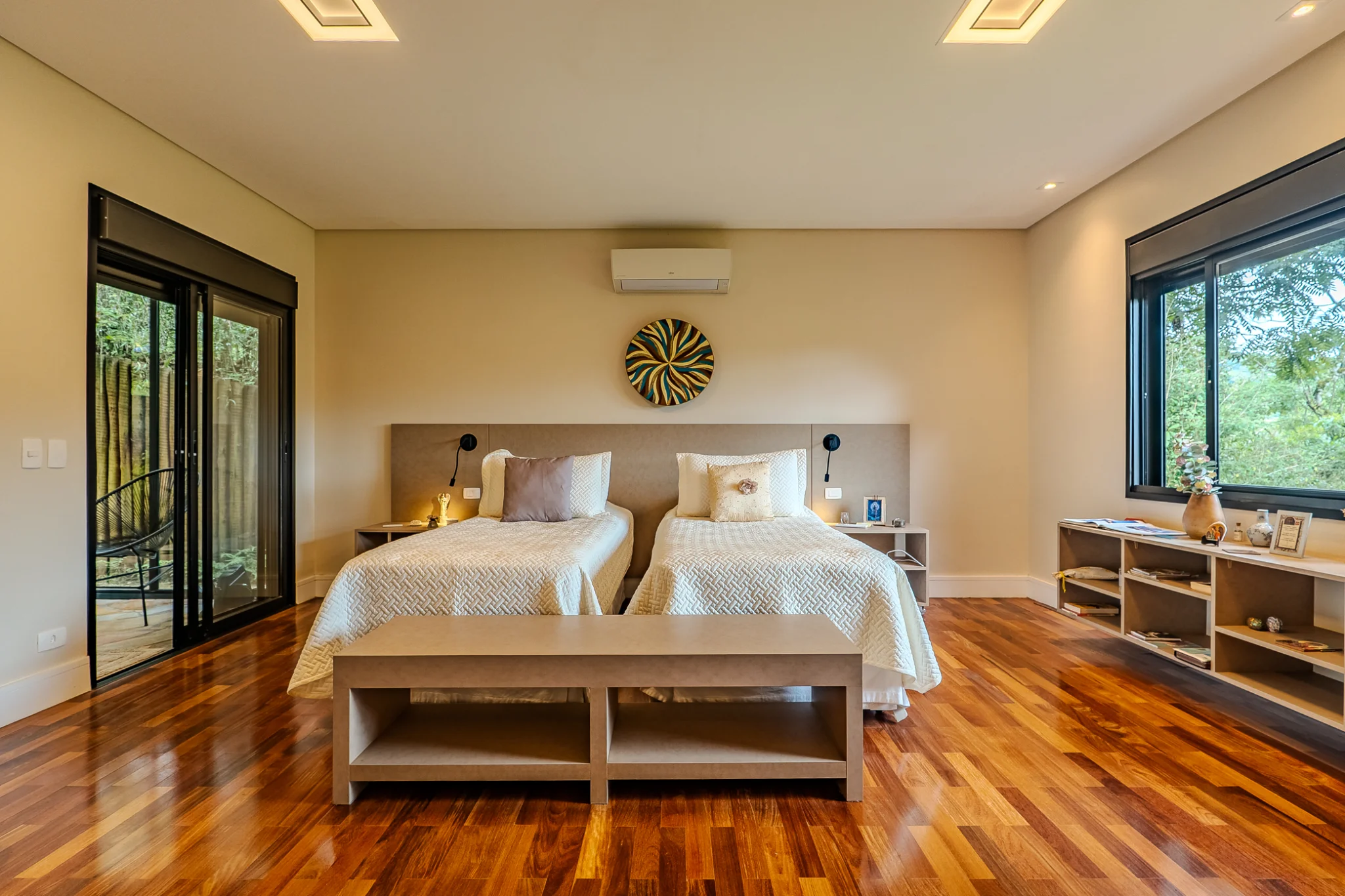 Casa à venda com 4 suítes no Residencial Santo Antônio em Santo Antônio do Pinhal/SP.