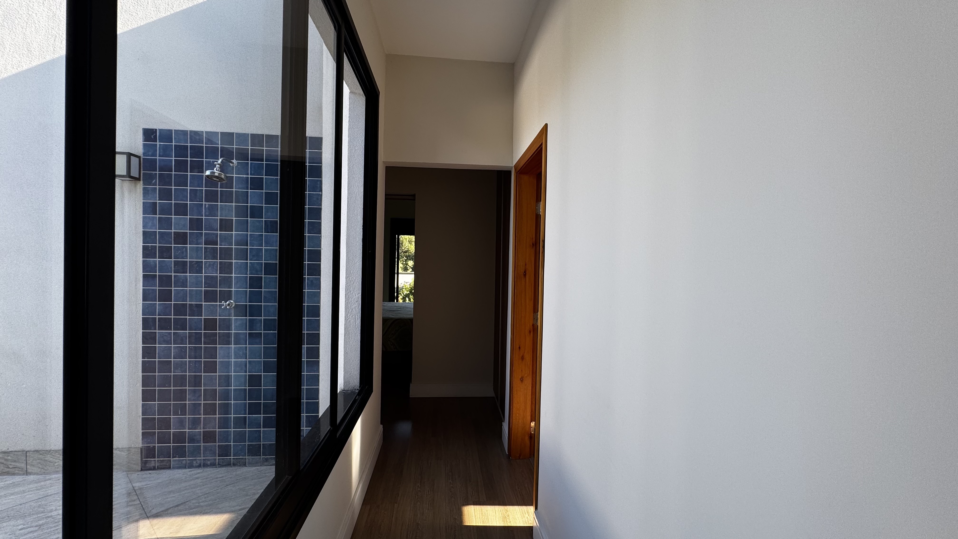 Casa para venda e locação com 3 suítes no Condomínio Reserva dos Lagos em Pindamonhangaba/SP.