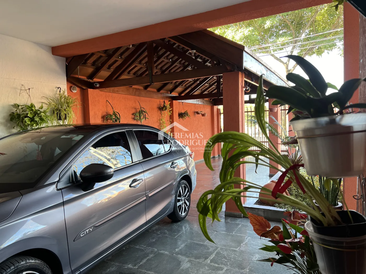 Casa com 5 dormitórios, 349 m² - Parque Santo Antônio - Taubaté/SP