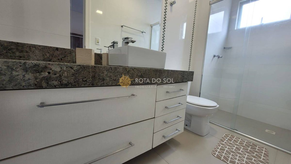 Residecial Embaixador Apartamento 3 Suítes e 2 Vagas em Meia Praia Itapema SC