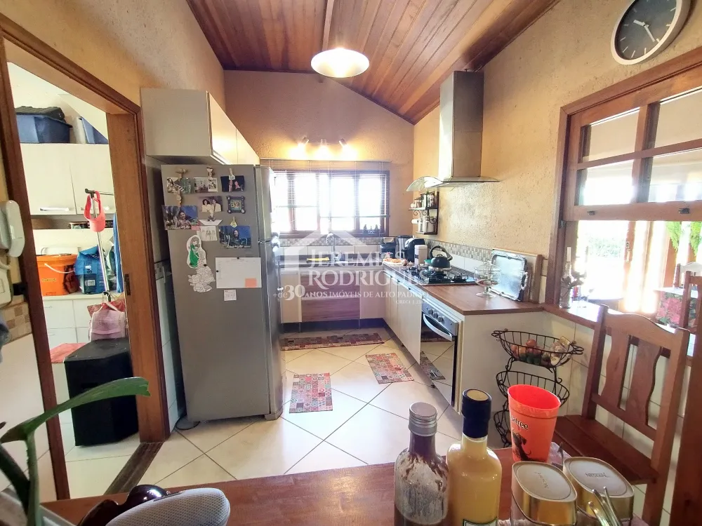 Casa com 4 dormitórios, 277 m² - Santo Antônio do Pinhal/SP