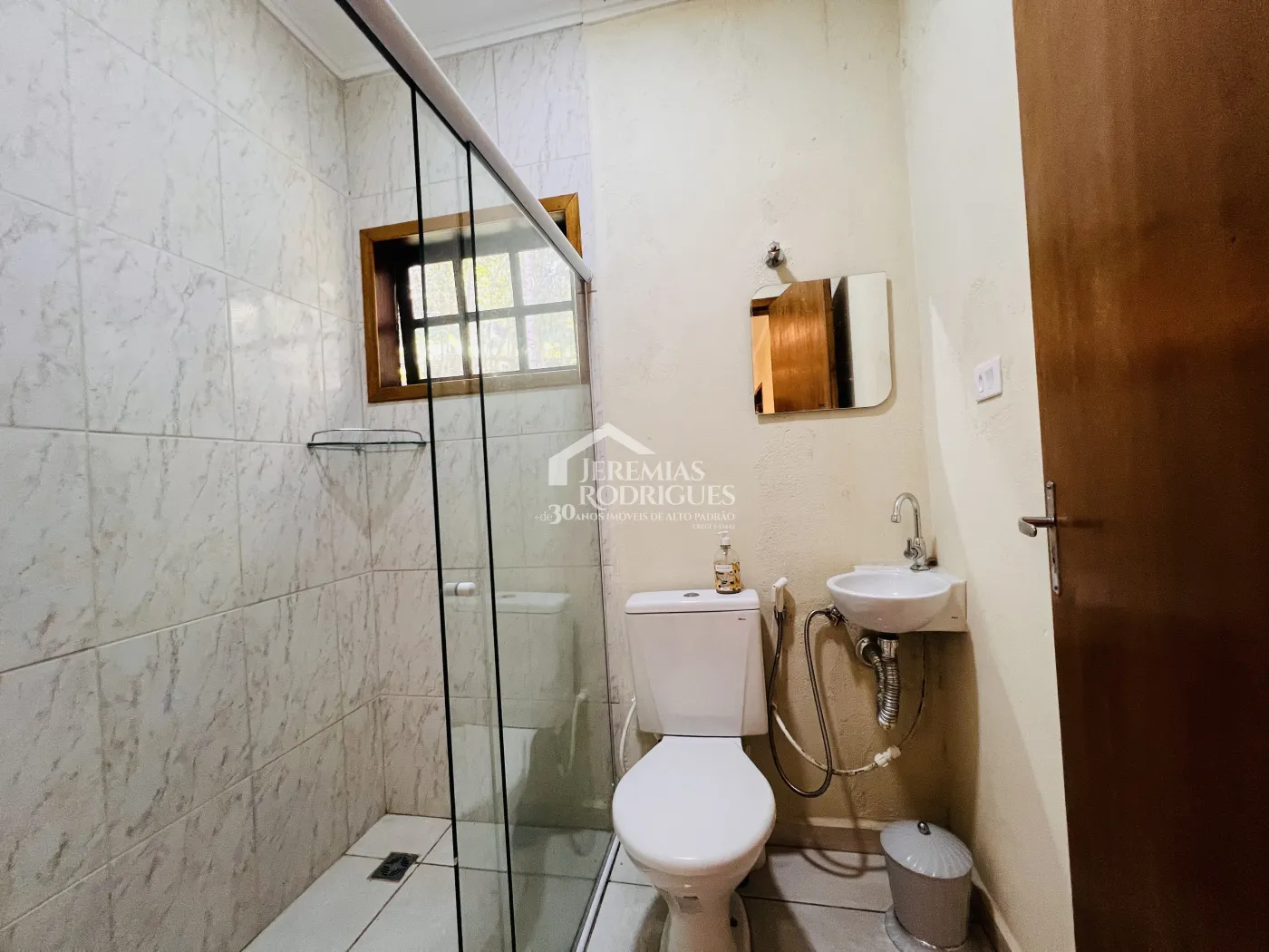 Chácara com 2 casas e 7 suítes - Loteamento Cortina D´Ampezzo - Santo Antônio do Pinhal/SP