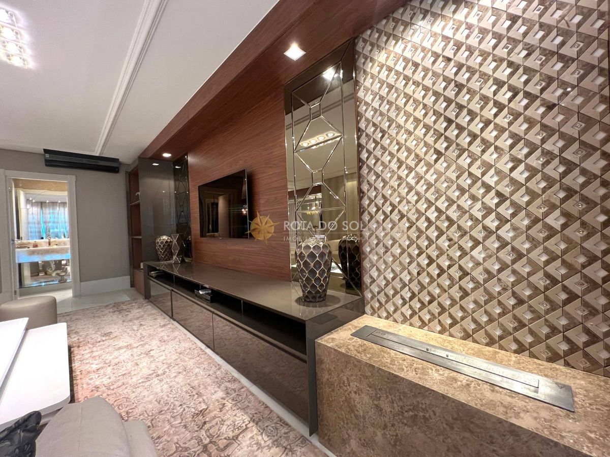 =Vogue Home Apartamento Quadra Mar 4 Suítes Meia Praia Itapema SC