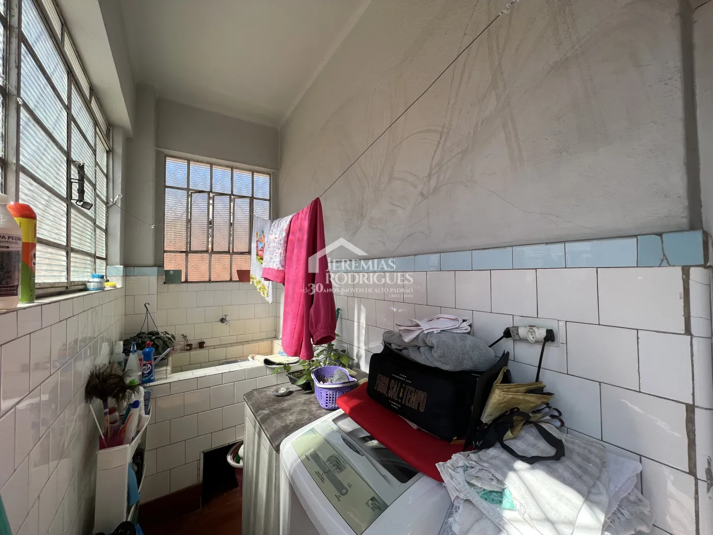 Casa com 3 dormitórios, 260 m² - Centro - Taubaté/SP