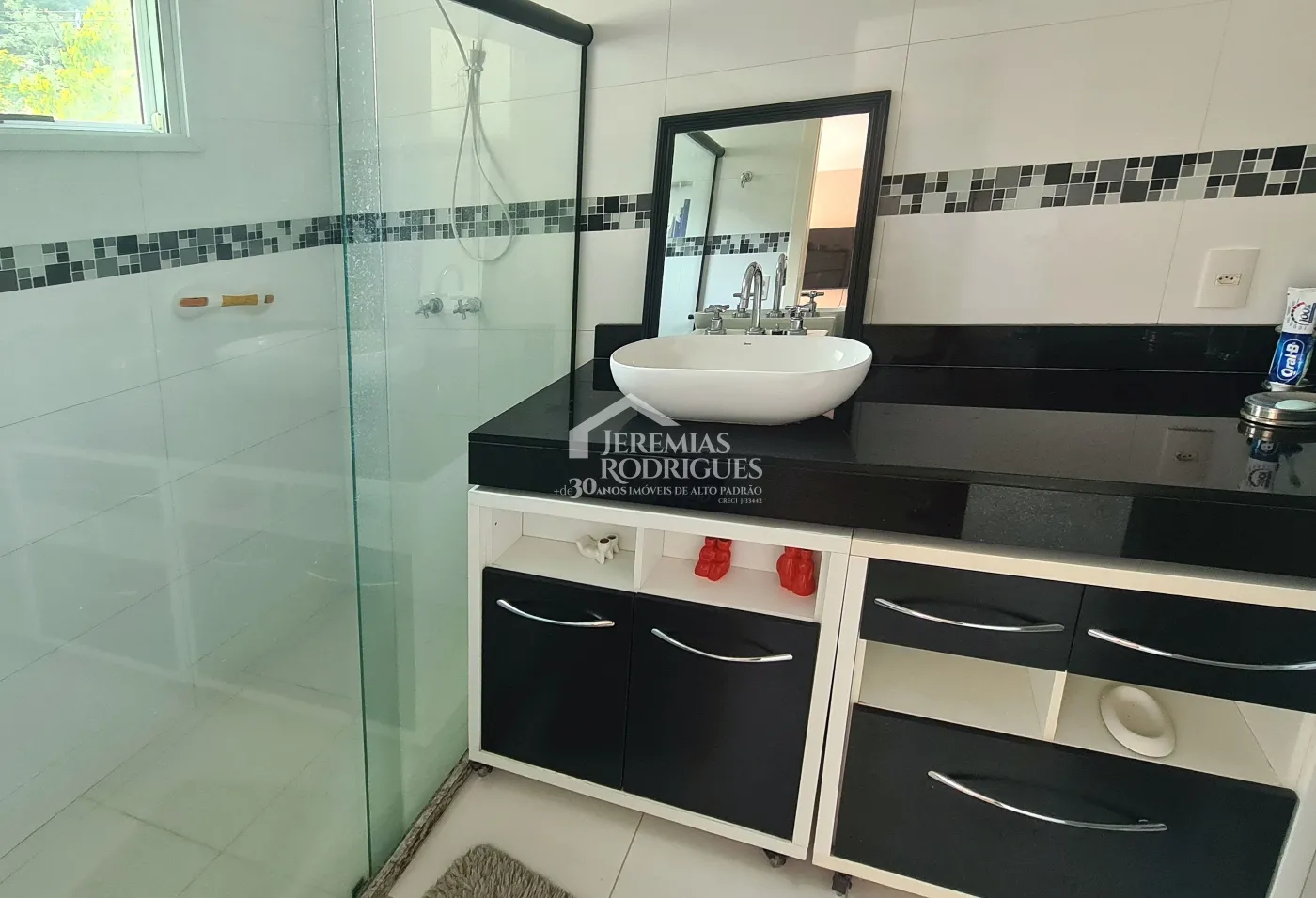 Casa para venda com 5 dormitórios no Condomínio Residencial Parque da Mantiqueira em Santo Antônio do Pinhal/SP