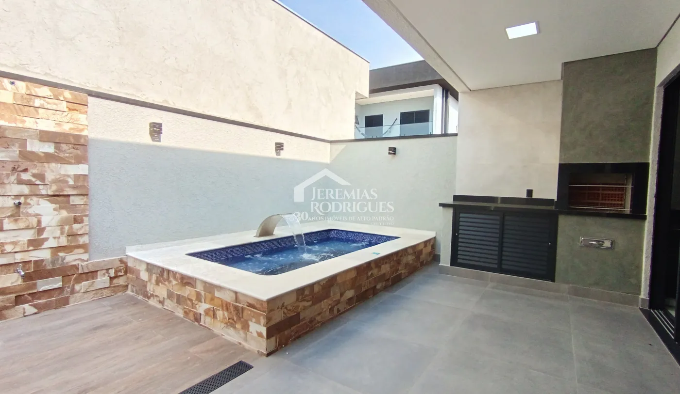 Casa à venda com 3 dormitórios no Condomínio Pérola do Vale em Tremembé/SP.