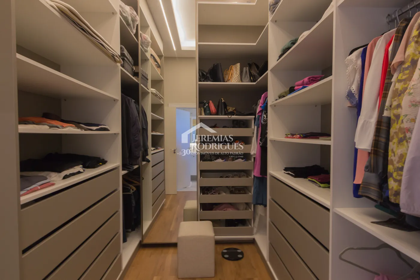 Casa à venda no Condomínio Residencial Terras de San Marco em Taubaté/SP.