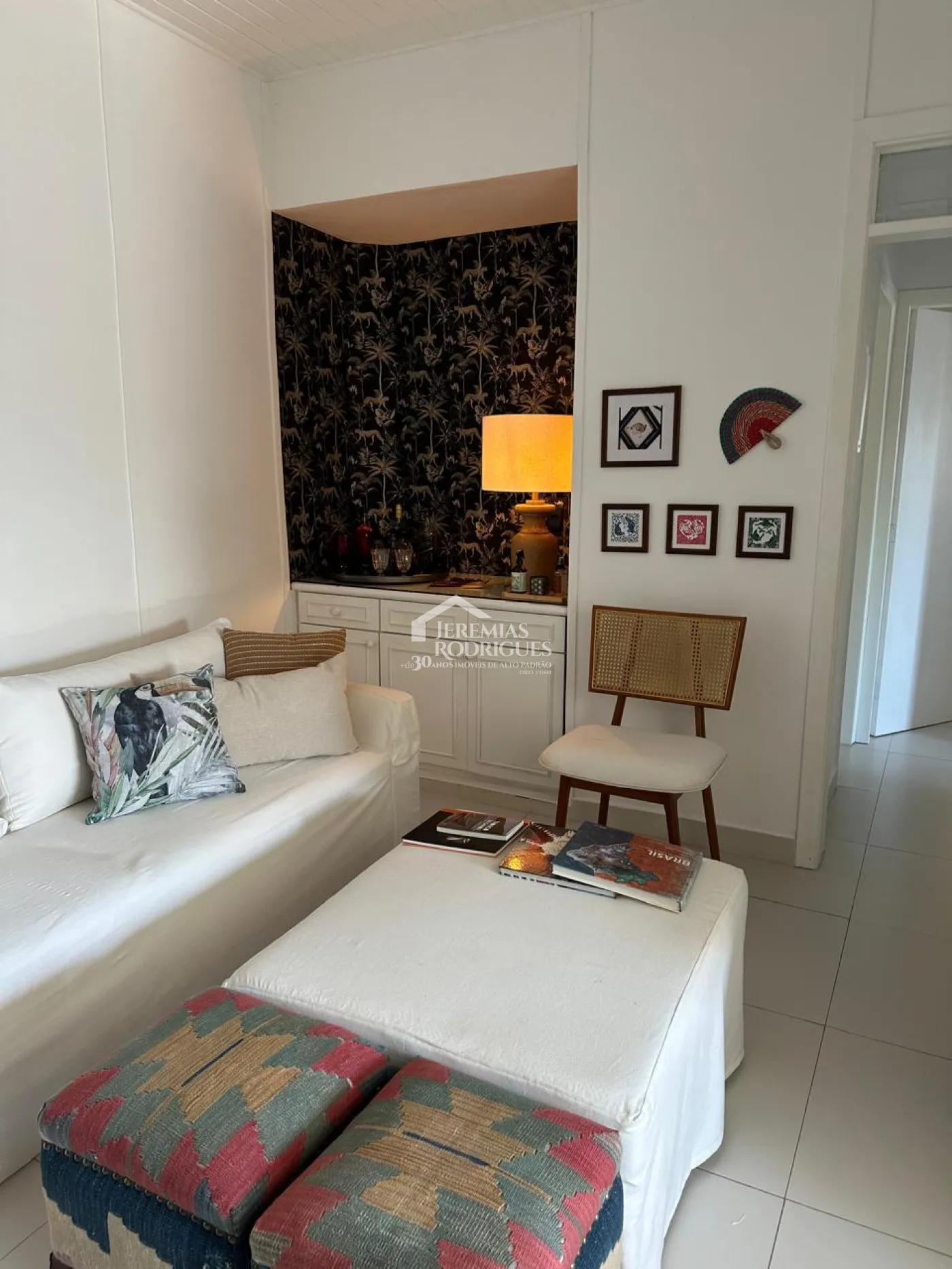 Apartamento duplex à venda com 3 dormitórios, 194 m² no Condomínio Lauro Rezende em Ubatuba/SP.
