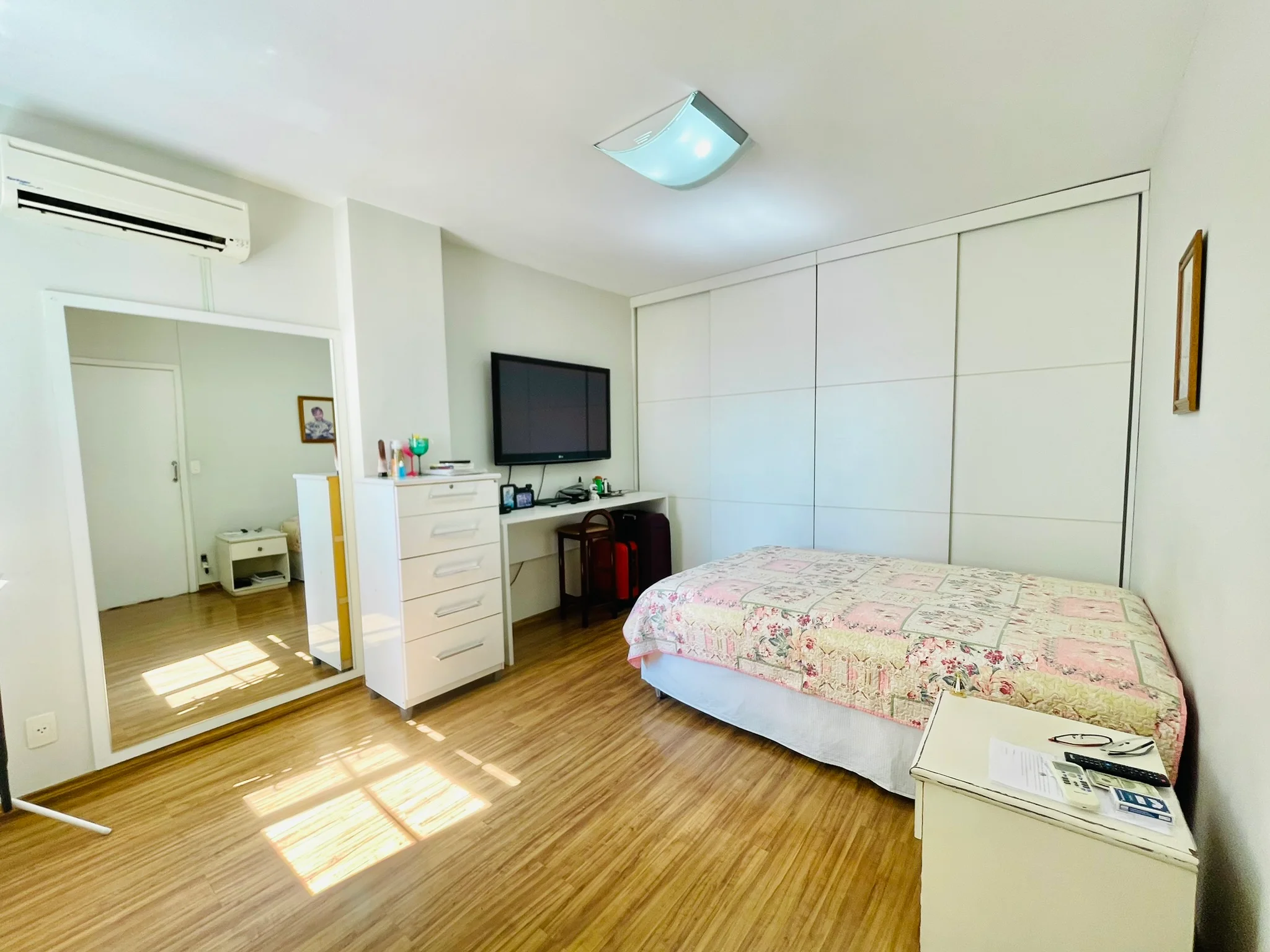 Cobertura duplex à venda no Edifício San Paolo em Taubaté/SP. 