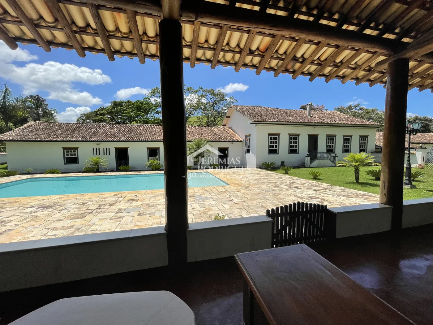 Fazenda com 12 dormitórios - Taubaté/SP