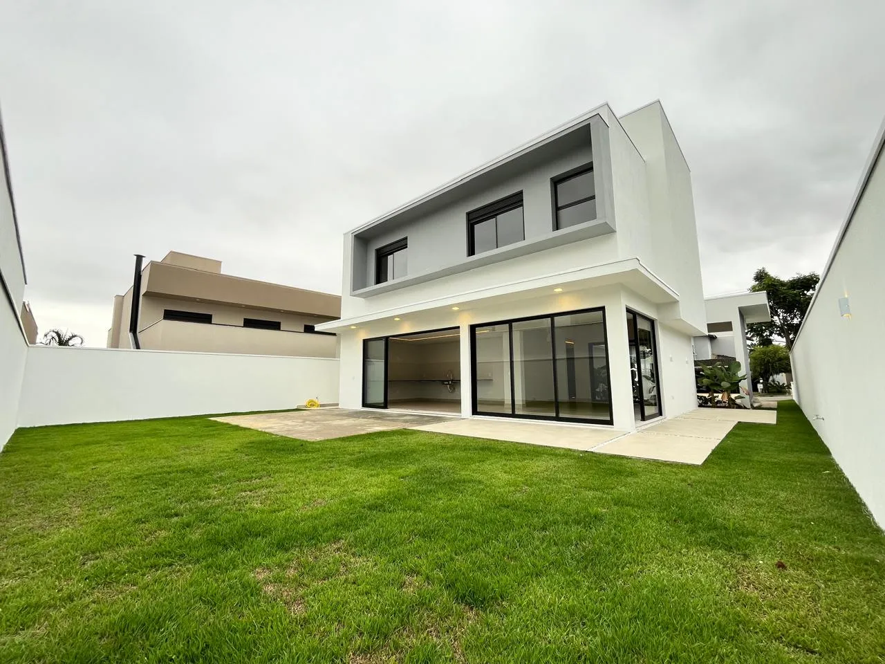 Sobrado à venda no Condomínio Reserva dos Lagos – Pindamonhangaba/SP