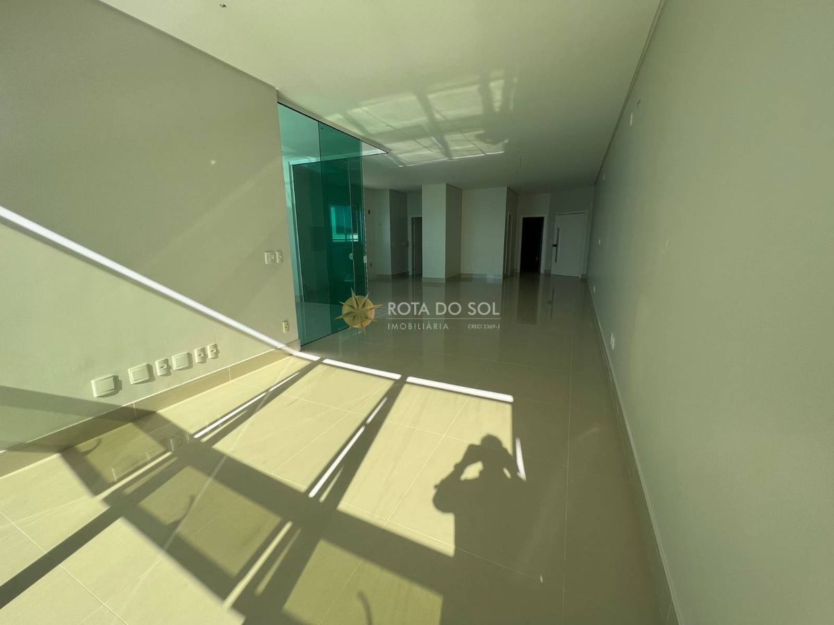 Palazzo del Mare Apartamento Frente Mar 4 Suítes na Meia Praia — foto 7