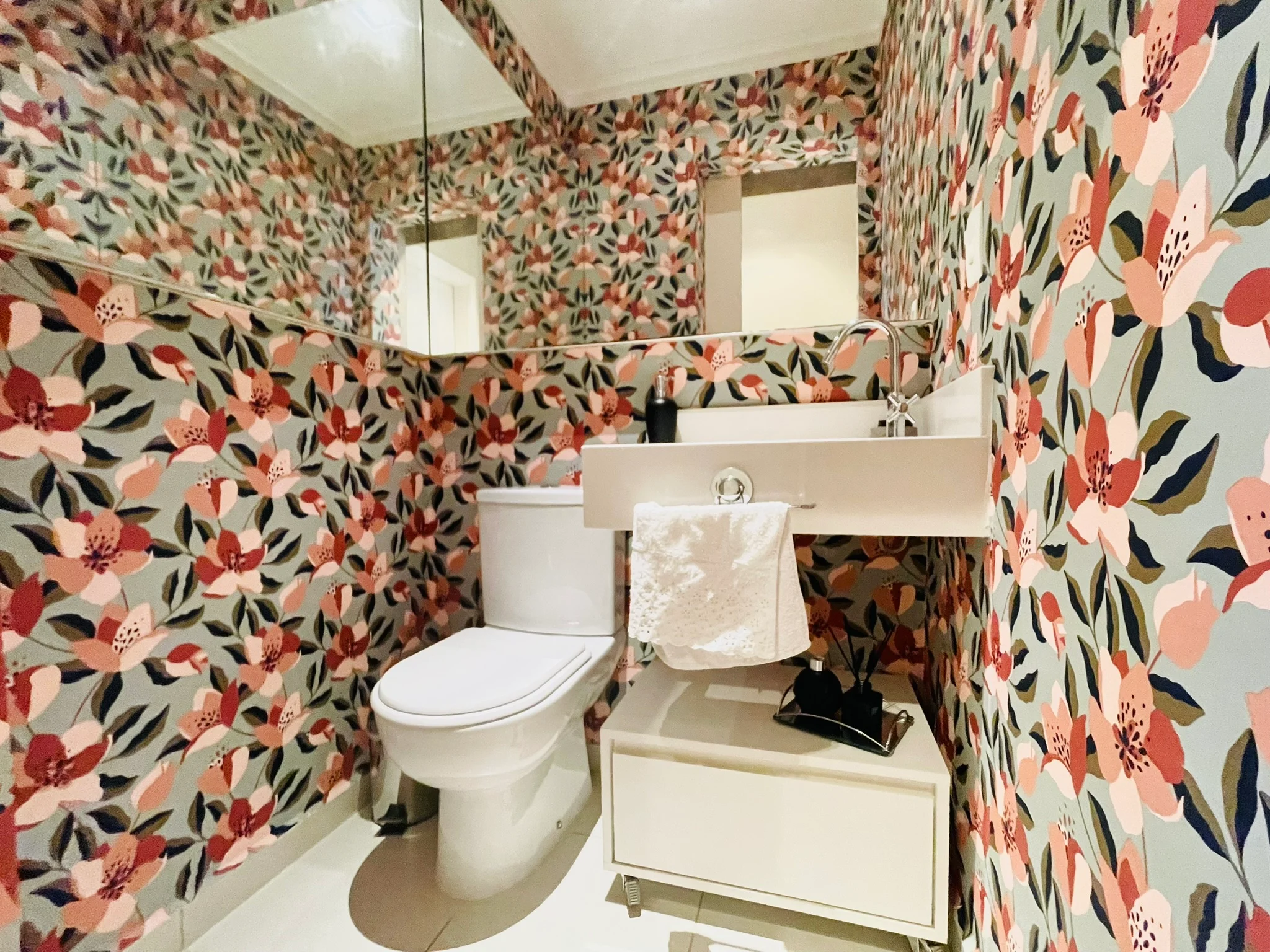 Apartamento à venda com 3 dormitórios, 130m² no Edifício Figueiras em Taubaté/SP