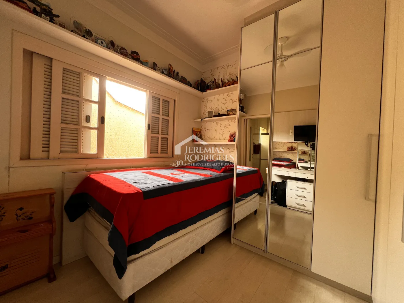 Casa com 4 dormitórios, 394 m² - Alto São Pedro - Taubaté/SP.