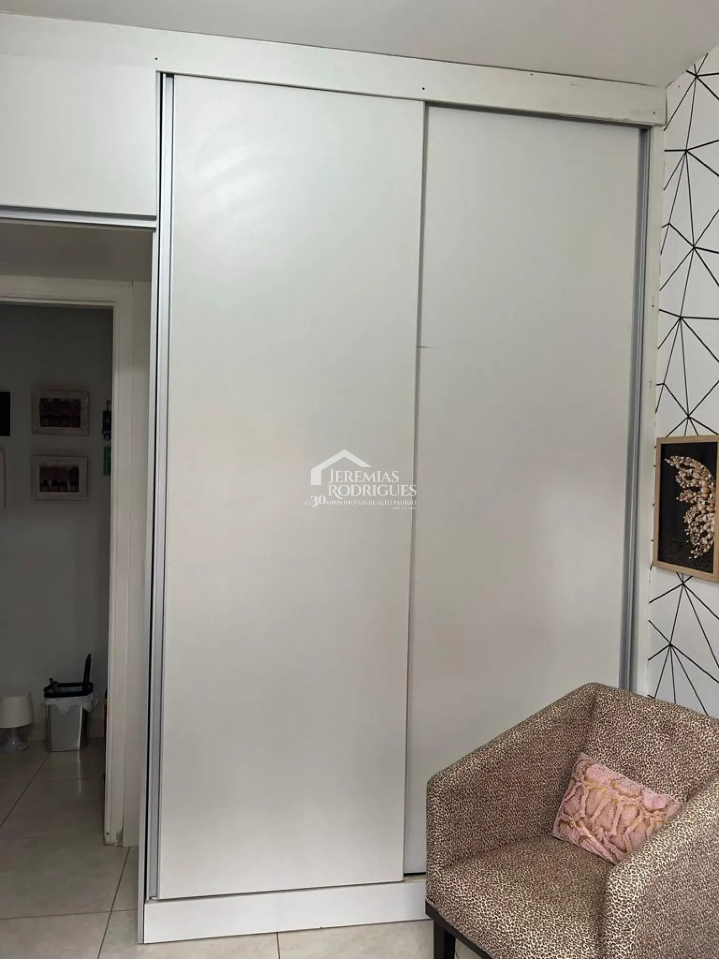Casa com 3 dormitórios, 135 m² - Condomínio Chácaras Cataguá - Taubaté/SP
