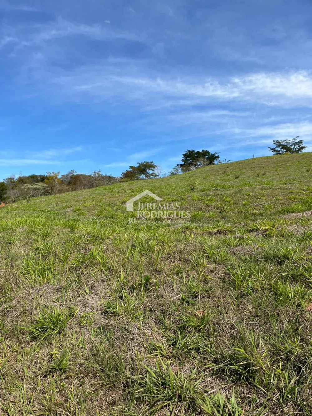 Terreno com 1.058,79 m² - Condomínio Reserva Altos do Cataguá - Taubaté/SP
