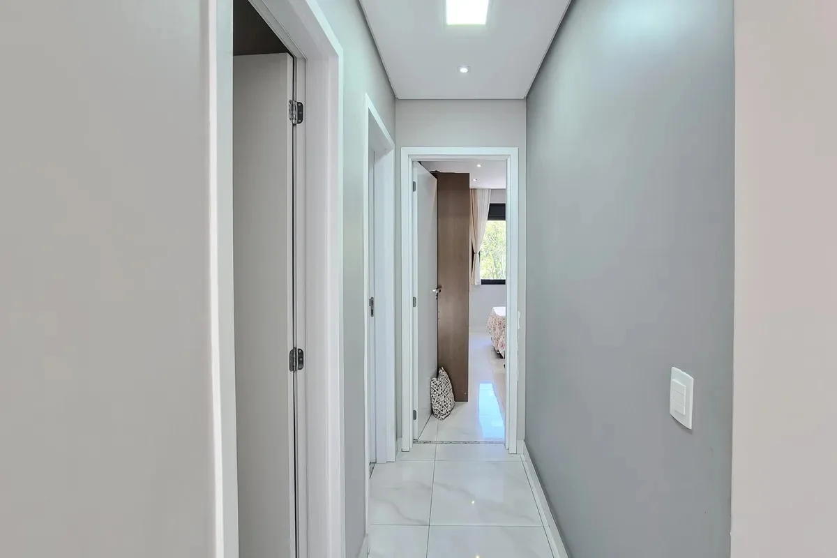 Oportunidade no Centro de SBC: Apartamento Moderno de 74m², 2 Suítes, Varanda Gourmet e 2 Vagas Livres – Abaixo do Valor de Avaliação!