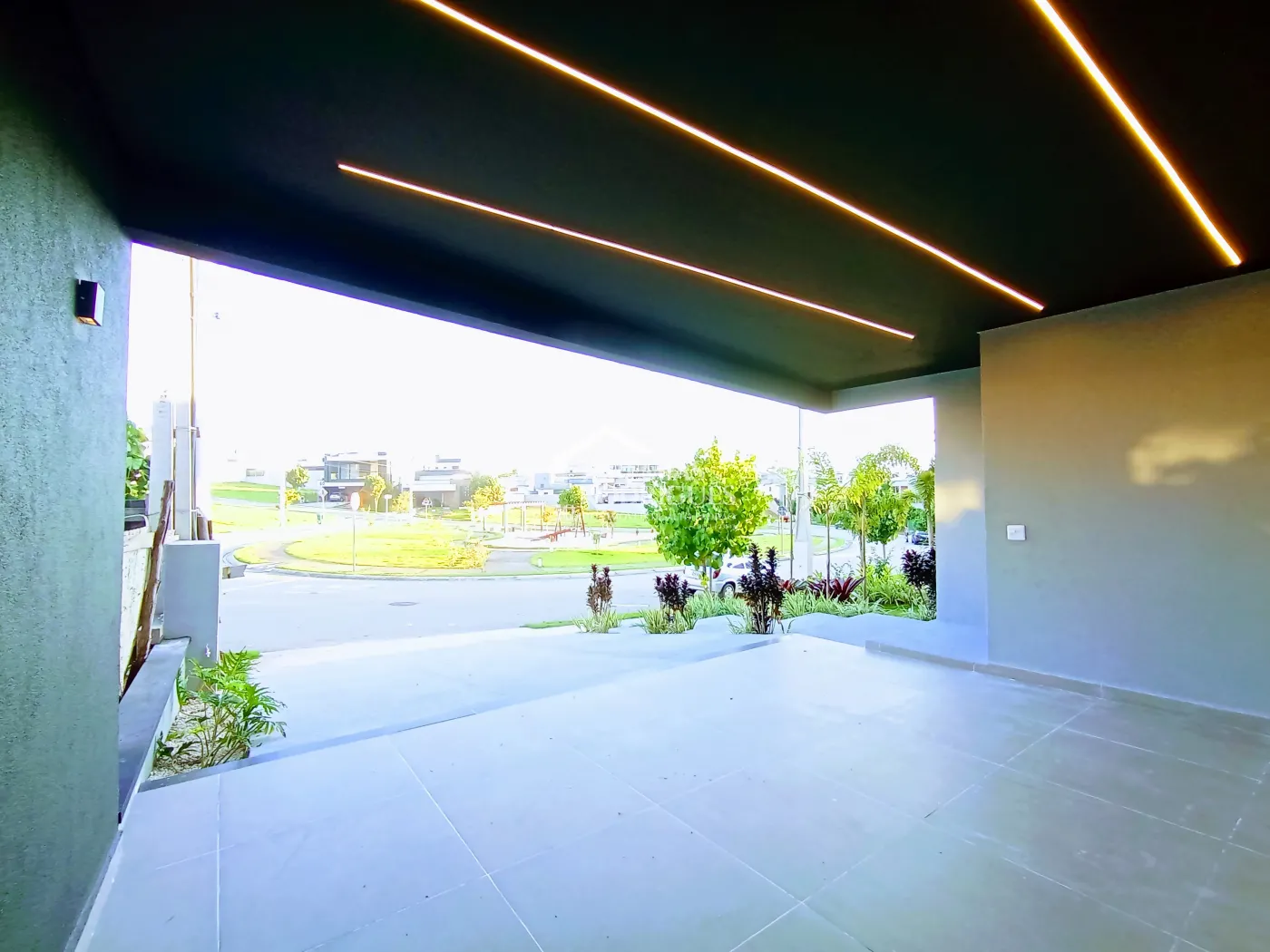 Casa assobradada à venda com 4 dormitórios no Condomínio Cyrella Landscape emTaubaté/SP.