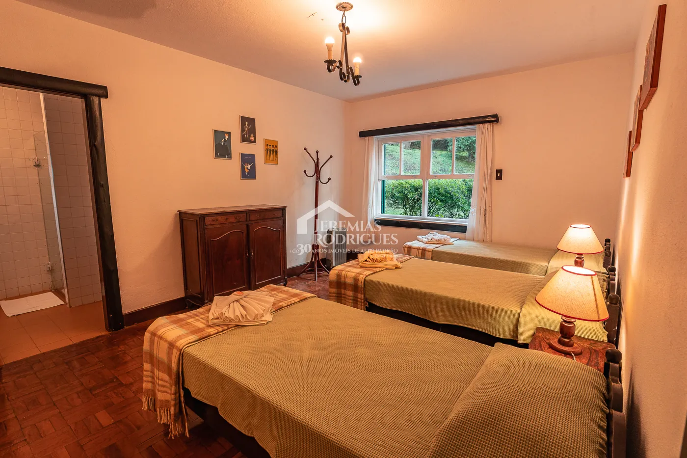 Casa com 9 dormitórios, 694 m² - Condomínio Reserva Figueiredo - Campos do Jordão/SP