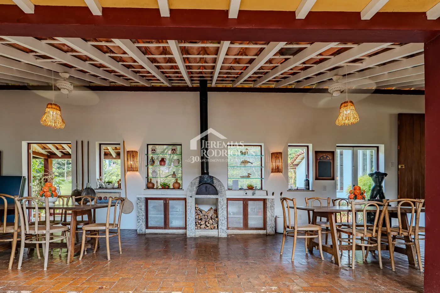 Fazenda à venda com 3.389.000,00 m² em Piraí/RJ.