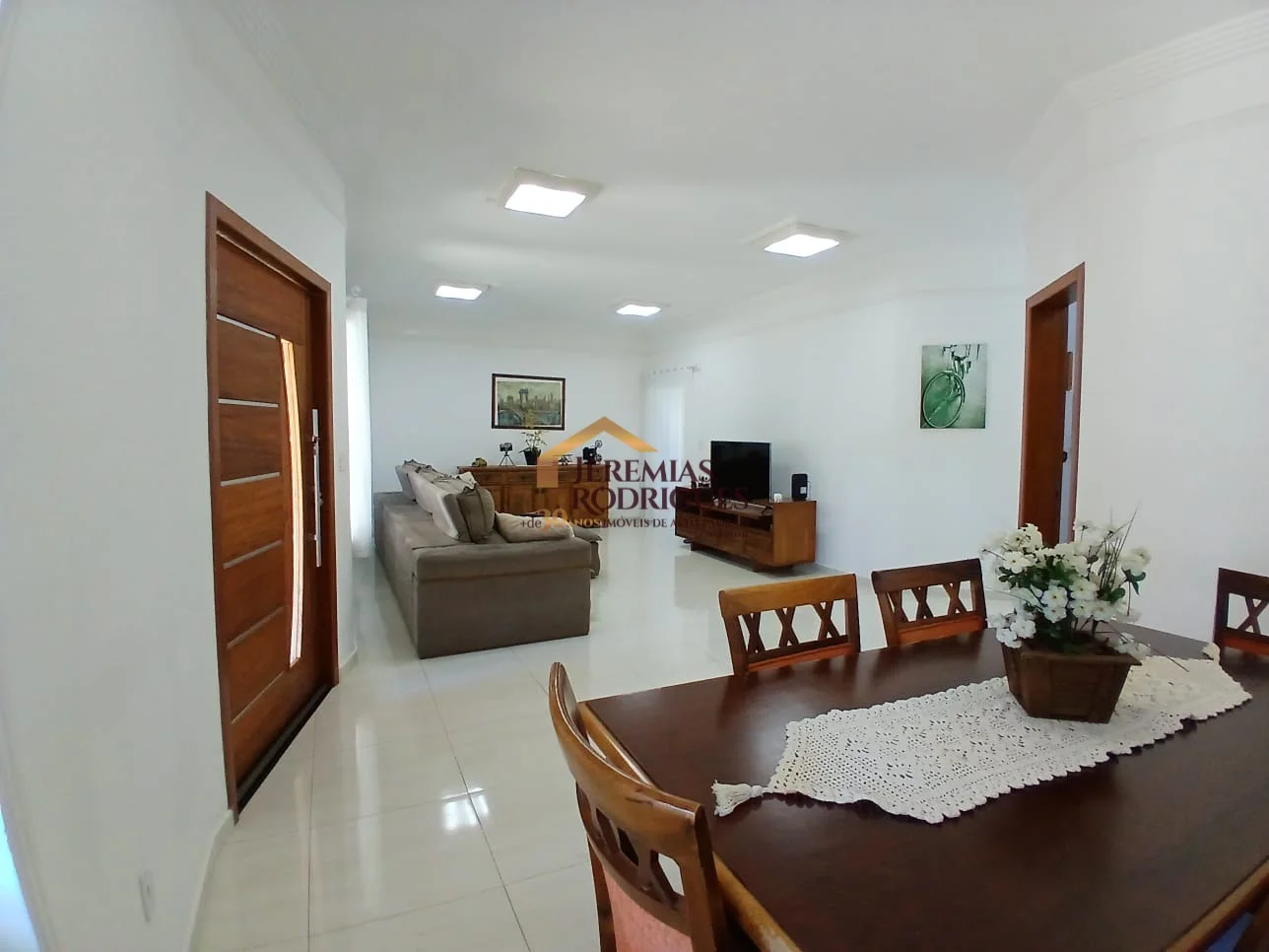 Casa para locação no Condomínio Campos do Conde II Chambord em Tremembé/SP. — foto 2
