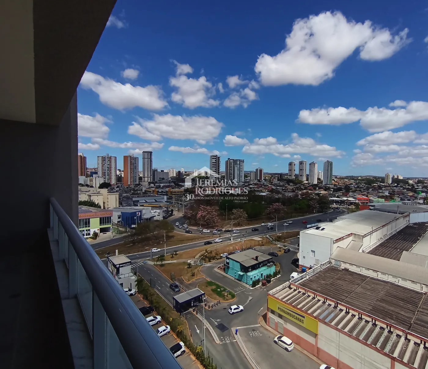 Apartamento à venda com 3 dormitórios, 119 m² no Edifício Residencial Elegance em Taubaté/SP.