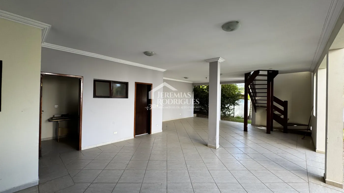 Casa para venda e locação com 4 dormitórios no Condomínio Colonial Village I em Pindamonhangaba/SP