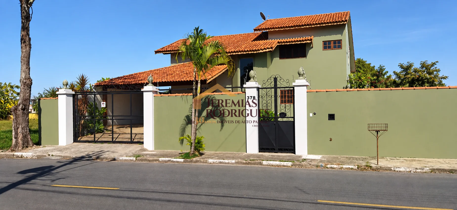 Casa para locação e venda no bairro Jardim Residencial Doutor Lessa em  Pindamonhangaba/SP. - foto 1