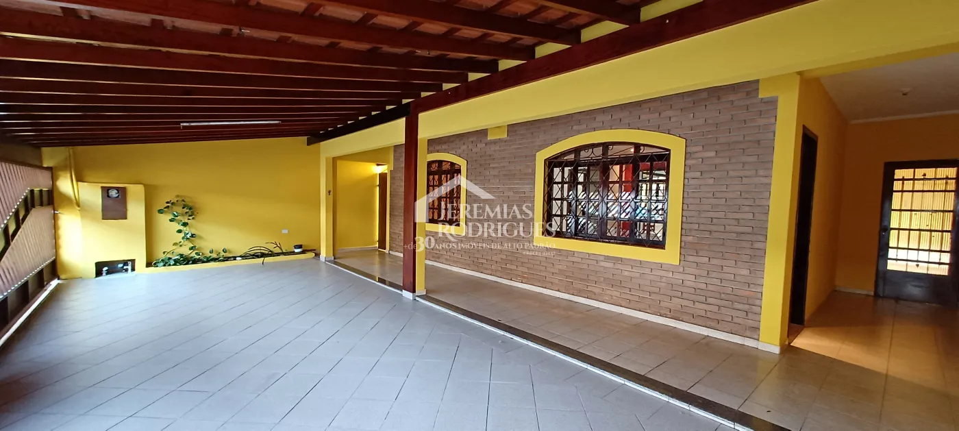 Casa com 4 dormitórios, 250 m² - Vila Rica - Pindamonhangaba/SP
