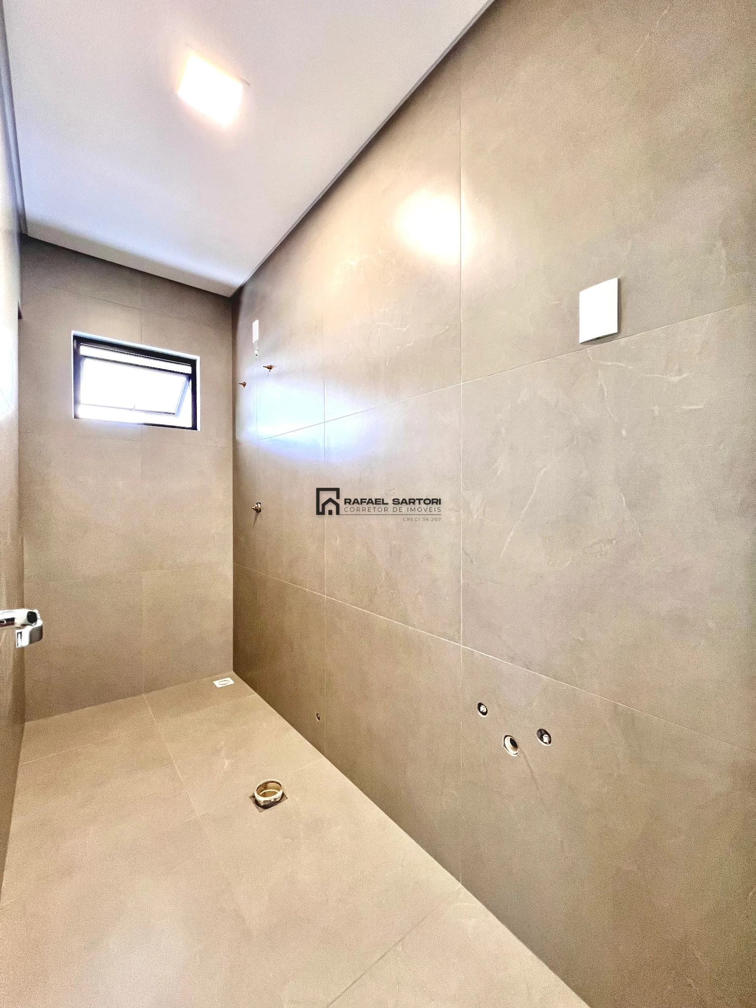 GEMINADO LINDO COM PISCINA PRIVATIVA — foto 17