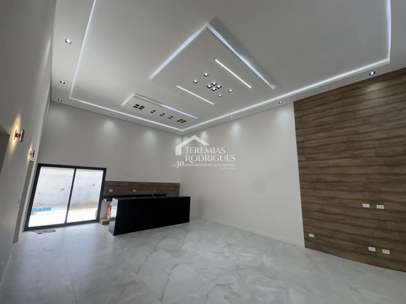 Casa à venda com 3 dormitórios no Condomínio Alphaville em Taubaté/SP